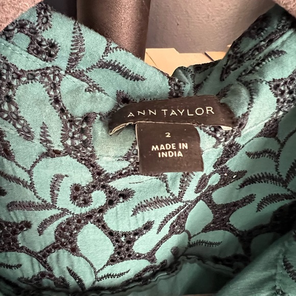 Ann Taylor Eyelet Dress - with Pockets! - Picture 3 of 4